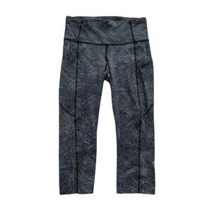 Lululemon black & white dot print cropped leggings size 6